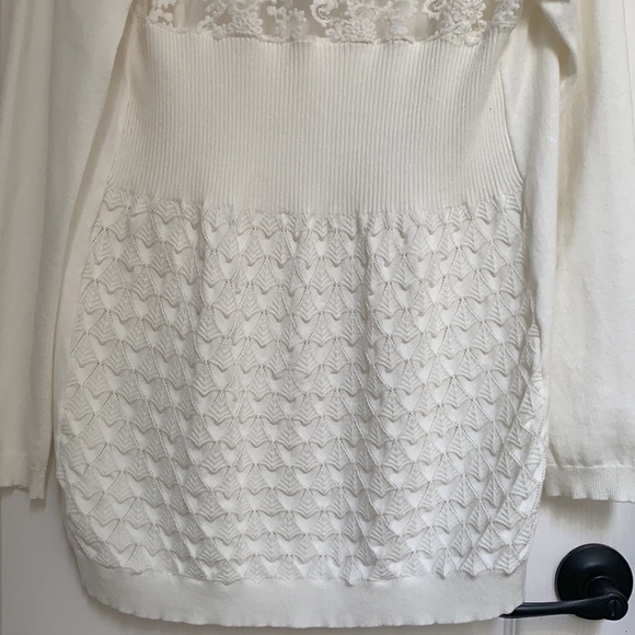 NWT. Cardigan - Picture 5 of 6